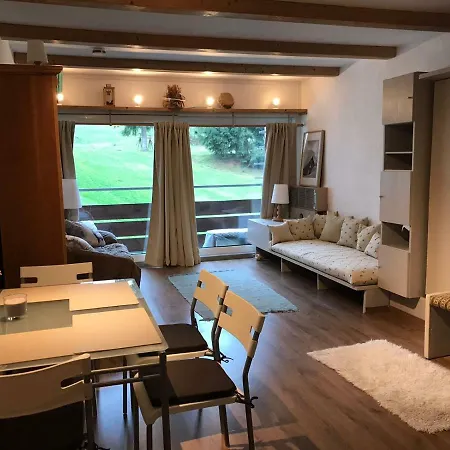 Berghof 11 المو